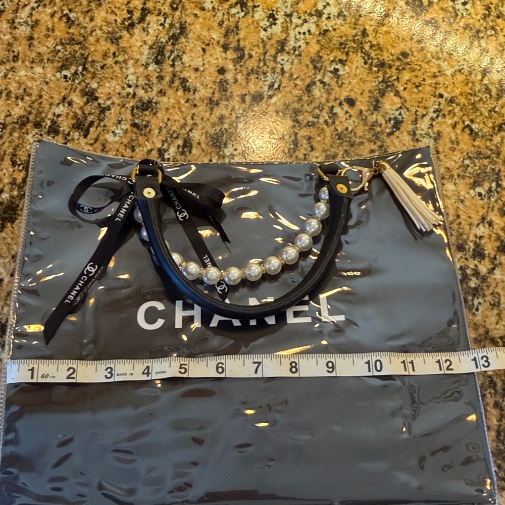 Handmade PVC Glossy Black Tote with Pearl Detail!! - Picture 8 of 9